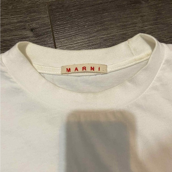 Marni Ivory Tee with Red Label - Picture 2 of 4